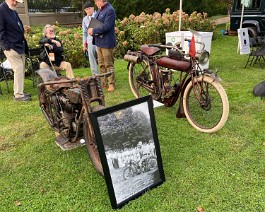 2023 Audrain Motor Week 5331 Dick Shappy (seated) chats with the judging team