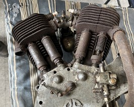 1917 Reading Standard Model T-E 12 HP Twin 2024-05-03 0358 1917 Engine before rebuild.