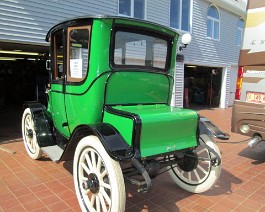 1913 Brock Model 31 Brougham Electric 015