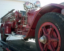 1927 American LaFrance Type 145 Pumper DSC00693 Vehicle just arriving at the Dick Shappy warehouse. We will update this album with all the accessories displayed at a later date.