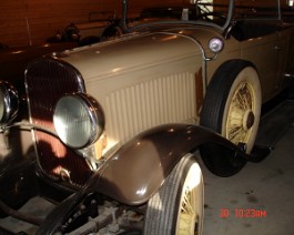 1929 Chrysler 75 Dual Cowl Phaeton DSC03214