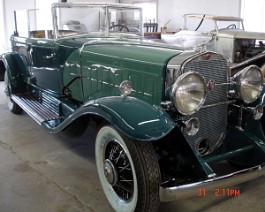 1930 Cadillac V-16 Model 4380 Convertible Sedan 2009-04-07 DSC05366