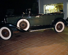 1930 LaSalle 5 Passenger Sport Phaeton DSC00913 Left view showing completed interior, tail light, and side mount wheel.