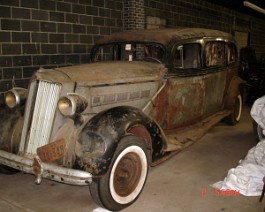 1937 Packard Henney Hearse DSC04777